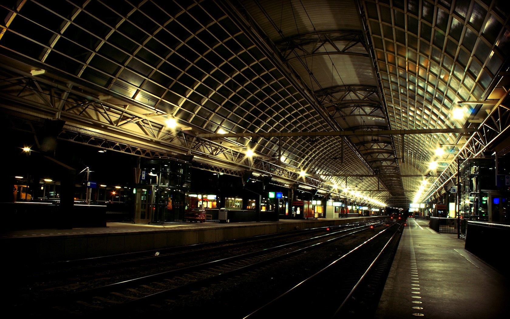 railway station x d train