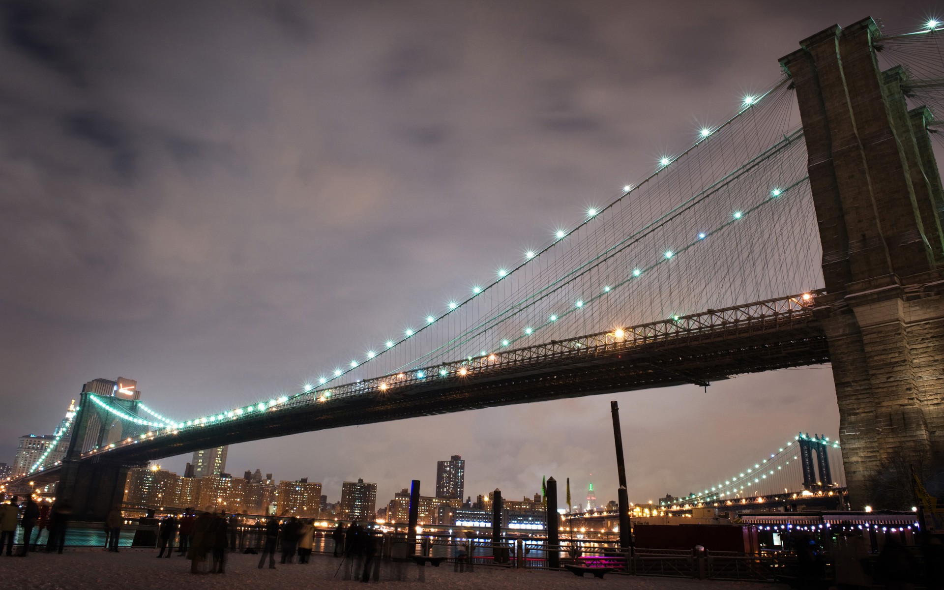 bridge new york lights people