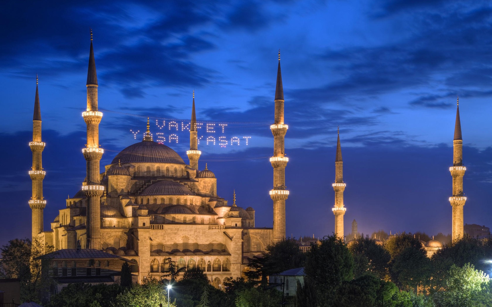 turkey istanbul mosque of sultan ahmet night lights tree