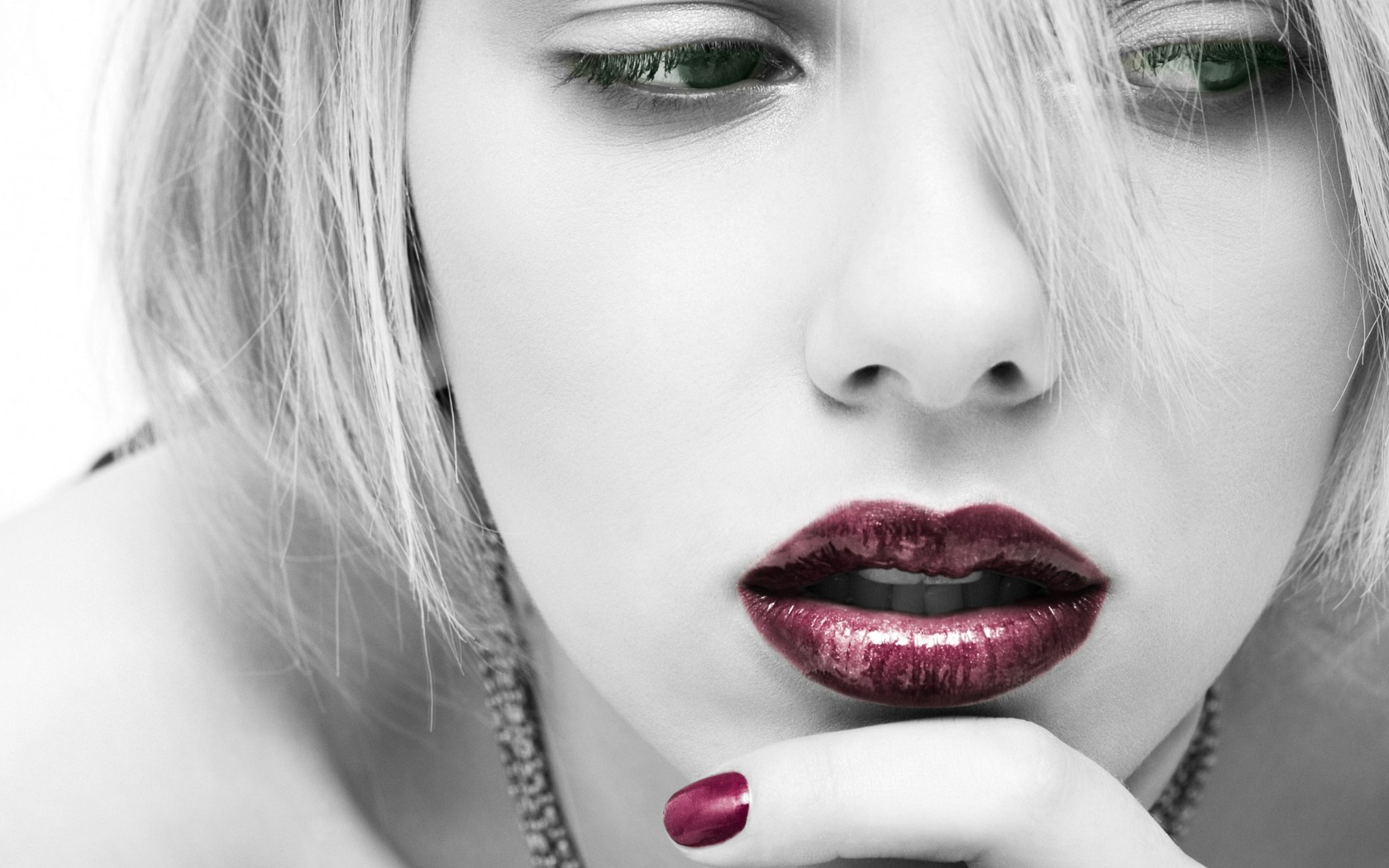 lips lipstick face scarlett johansson black and white