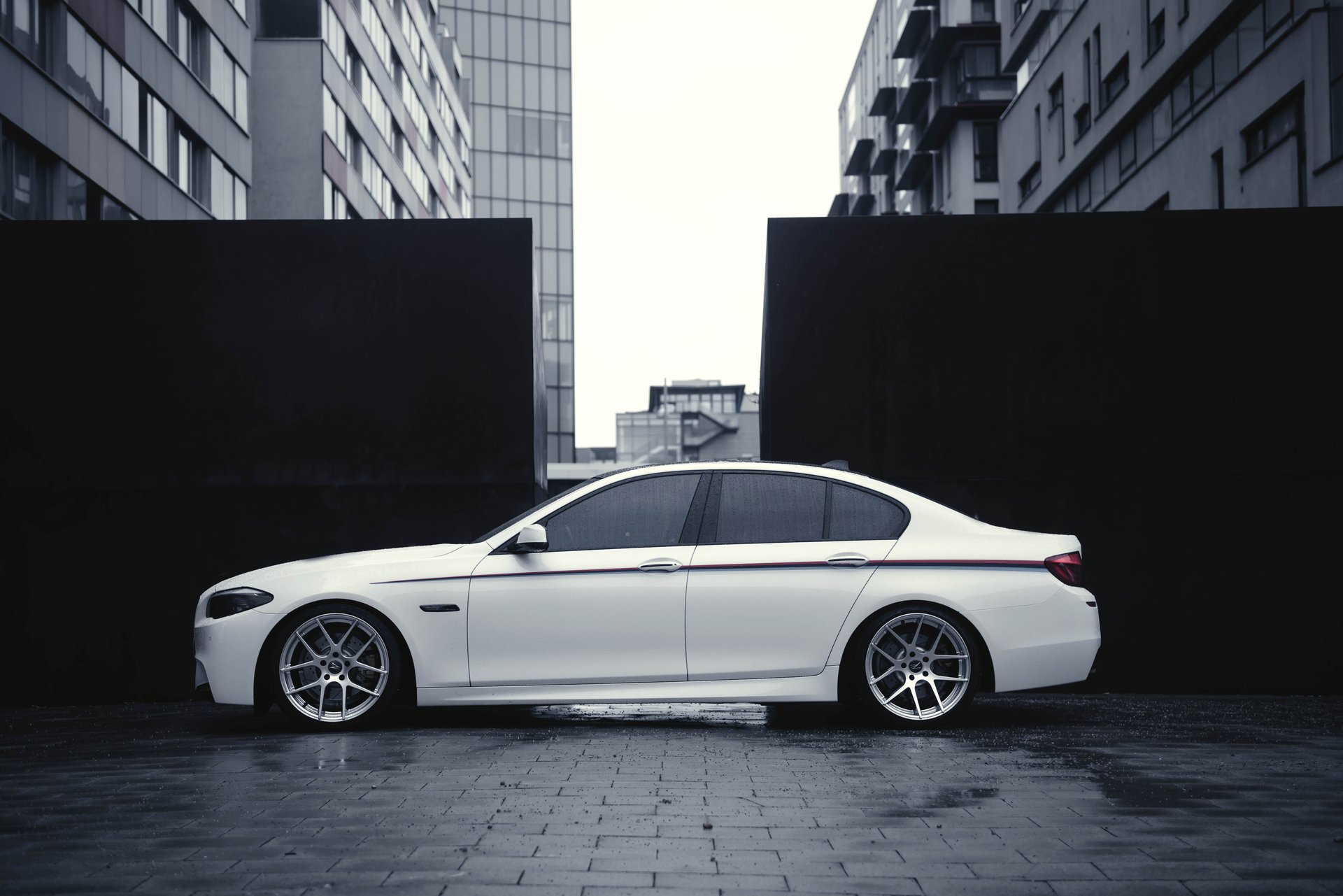 bmw f10 deep concave white drives on the side rain