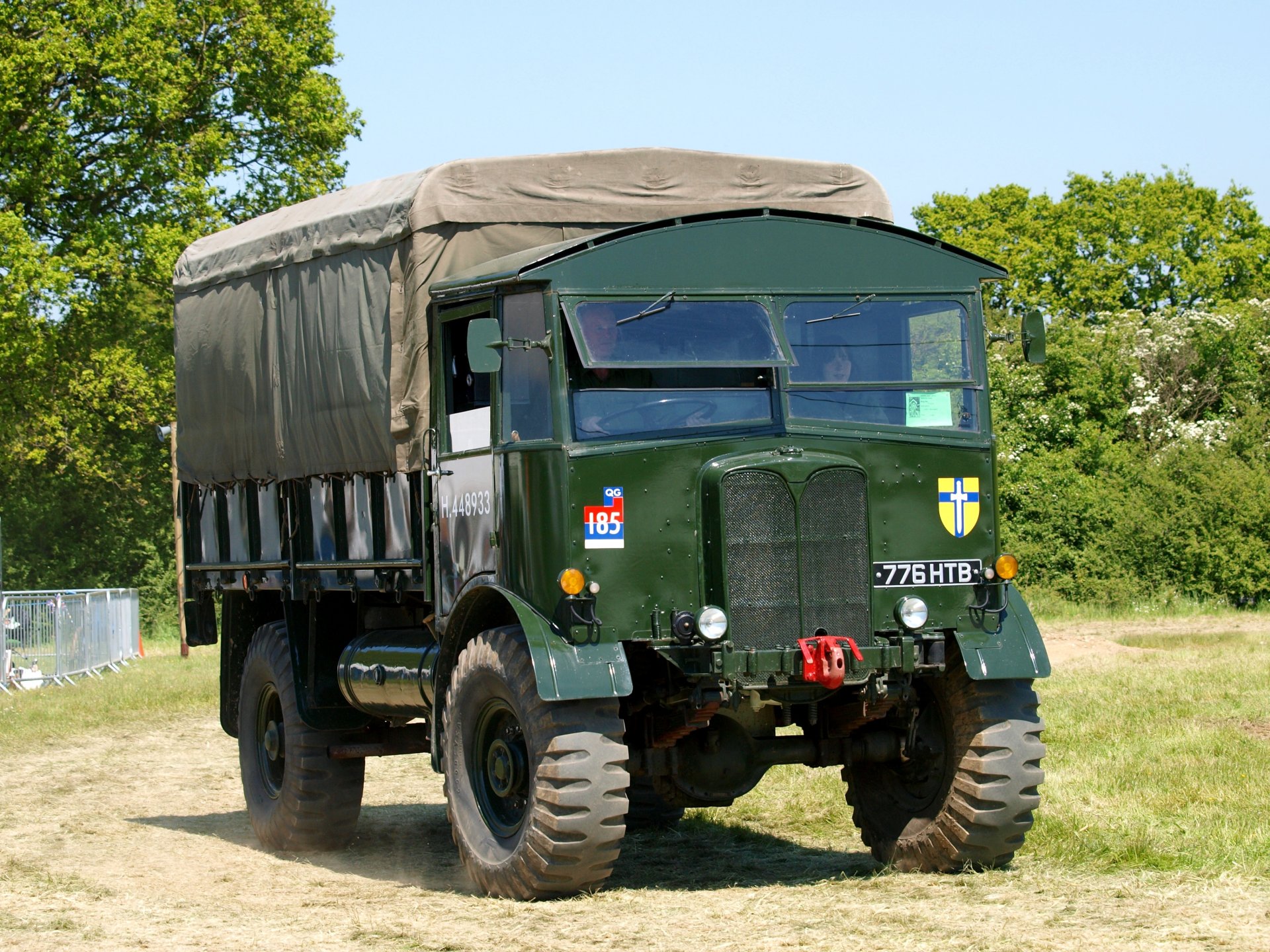 Free Wallpapers aec matador uk military vehicles artillery tractor ww2