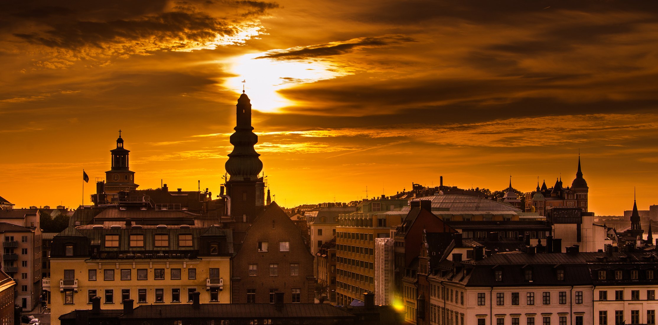 sverige stockholm sweden morning dawn sky sun light house buildings roof town