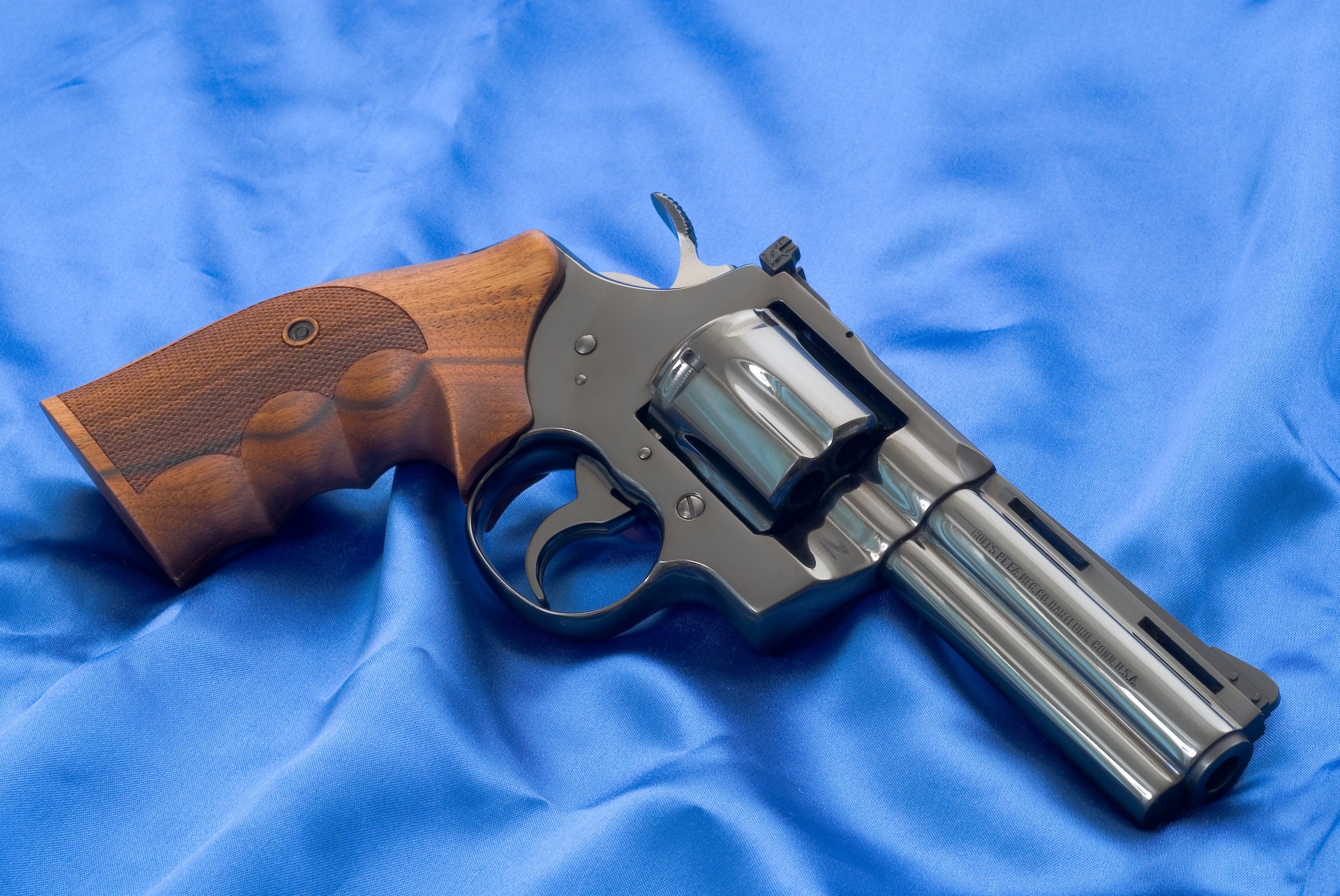 Weapon revolver gun 357 magnum