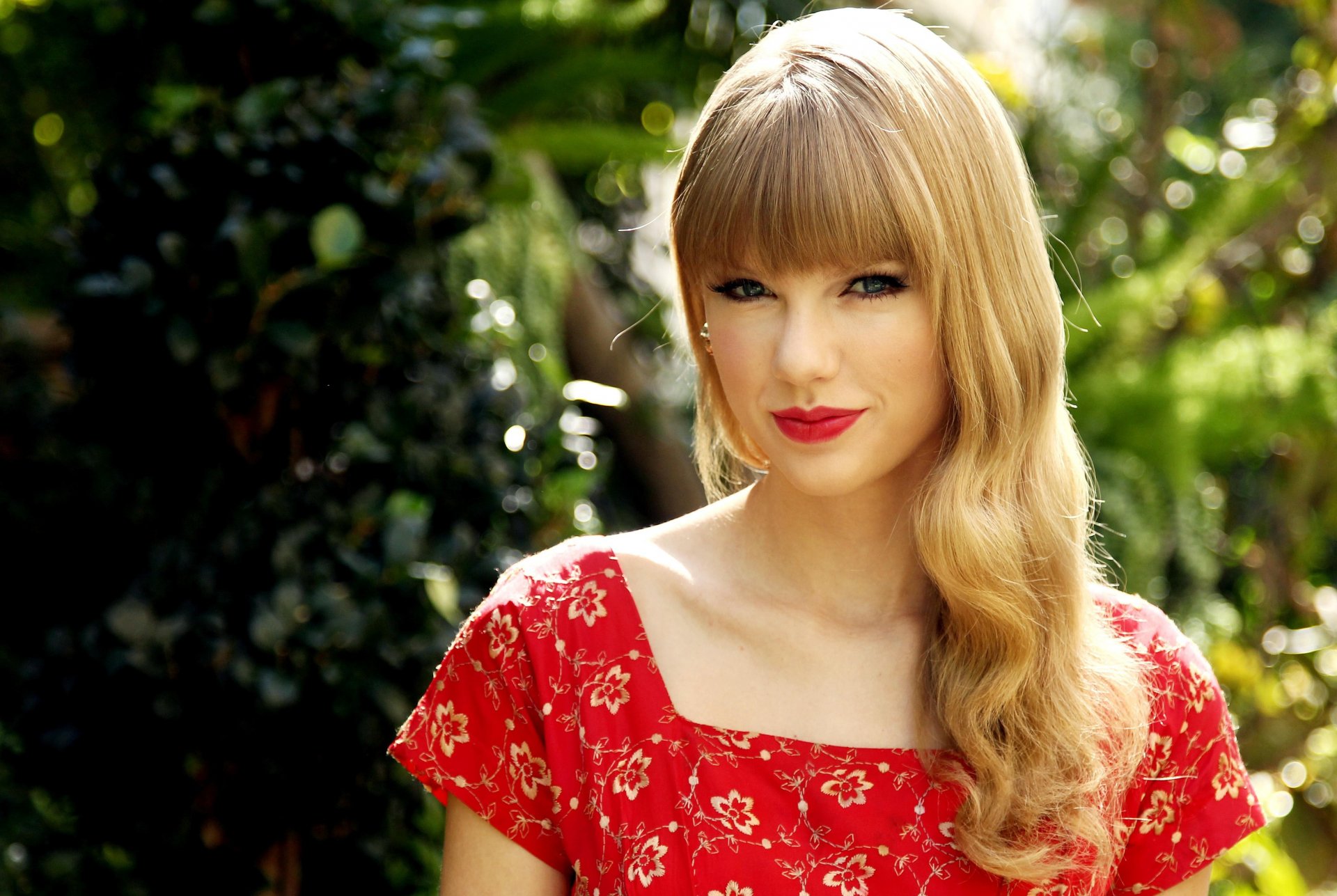 Hd Wallpaper Taylor Swift Singer Portrait Dress Red Lipstick Solar